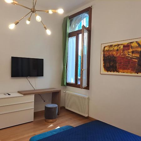 Rialto Bridge Lovely Apartment Венеція Екстер'єр фото